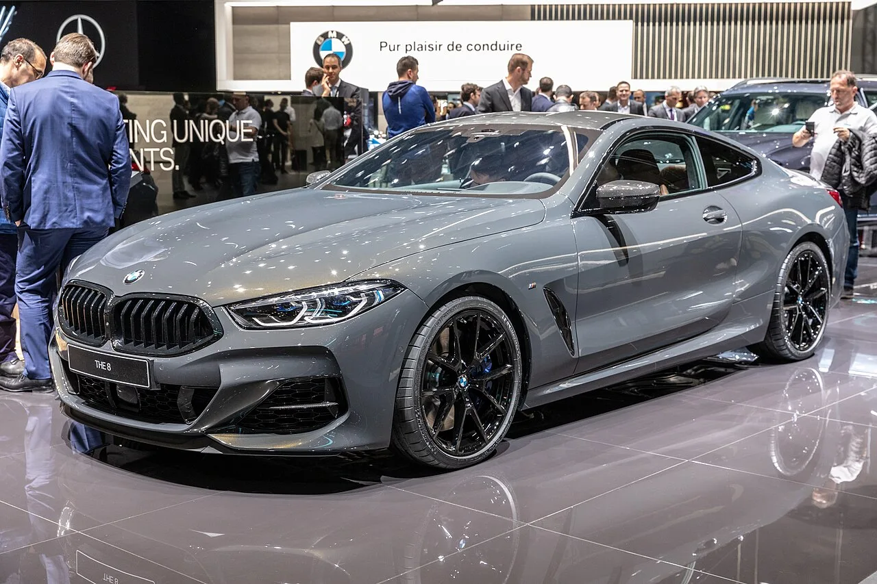 BMW M850i 전시