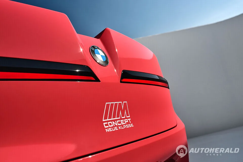 "고객이 무엇을 타야 하는지는 우리가 정하지 않습니다"… BMW M의 답