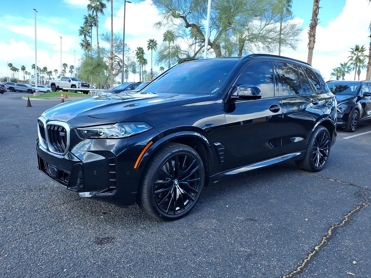 BMW X5 M60i