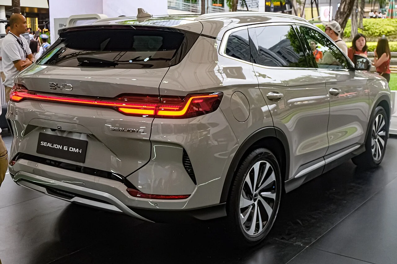 BYD 씨라이언6 DM-i 실물 측면 사진
