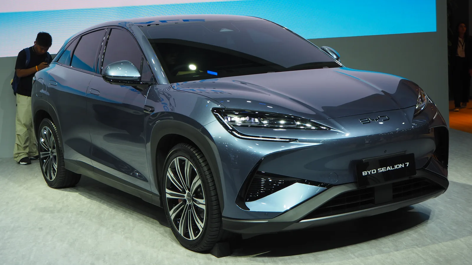 BYD 씰라이언7 얼티밋 AWD 트림 전시 모습