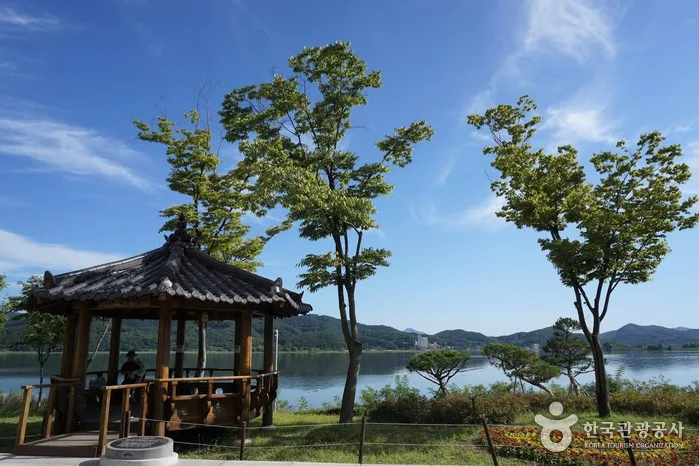 다산생태공원 팔당호반 정자