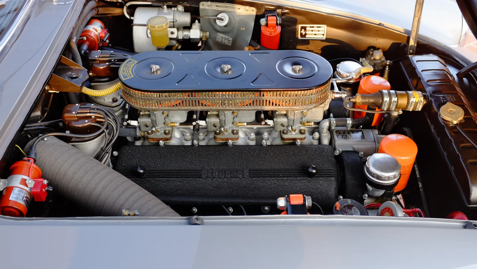 페라리 250 GT 루쏘 콜롬보 V12 엔진룸