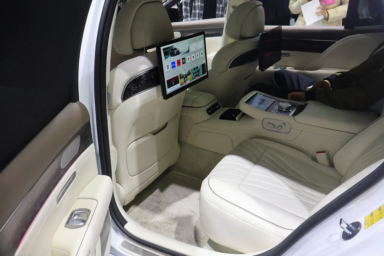 제네시스 G90 실내