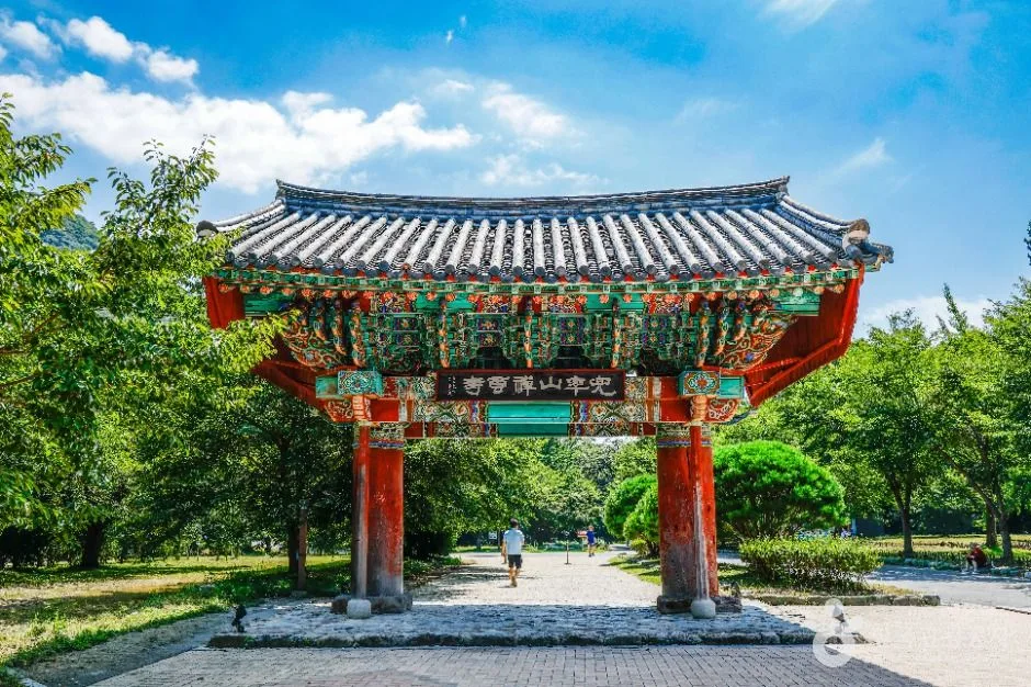 사찰 일주문