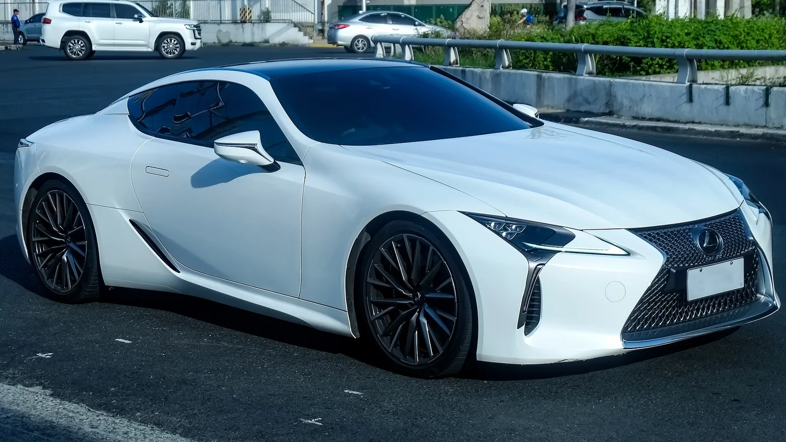 흰색 렉서스 LC 500