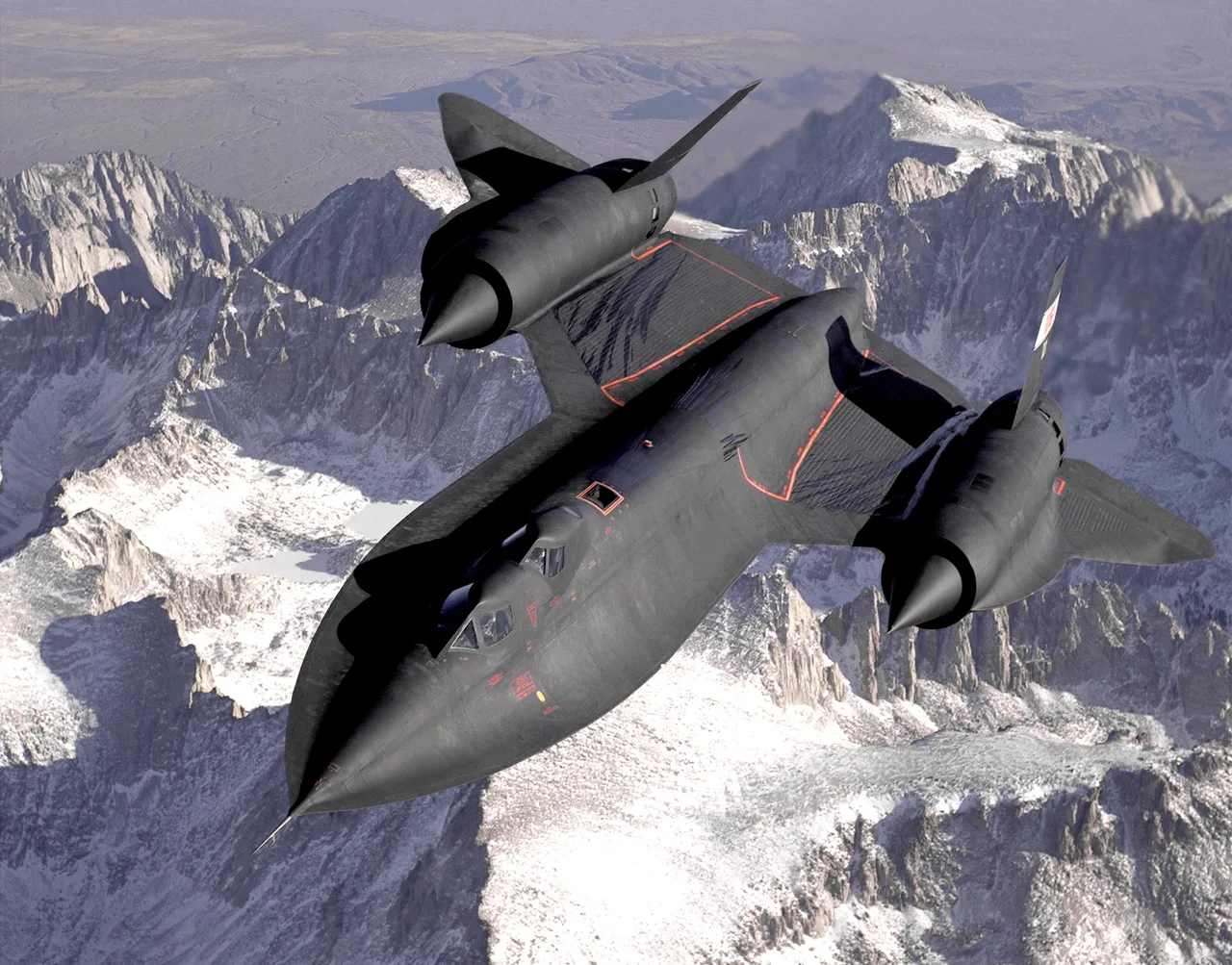 록히드 SR-71 블랙버드 정찰기, 검은 기체와 긴 동체가 보인다
