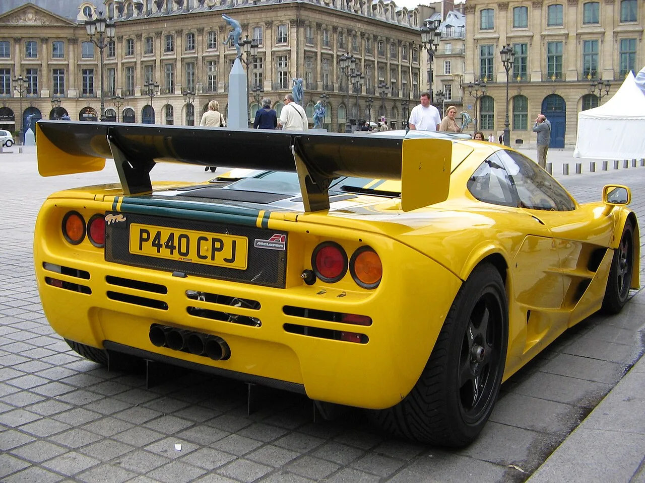 맥라렌 F1 GTR 후면