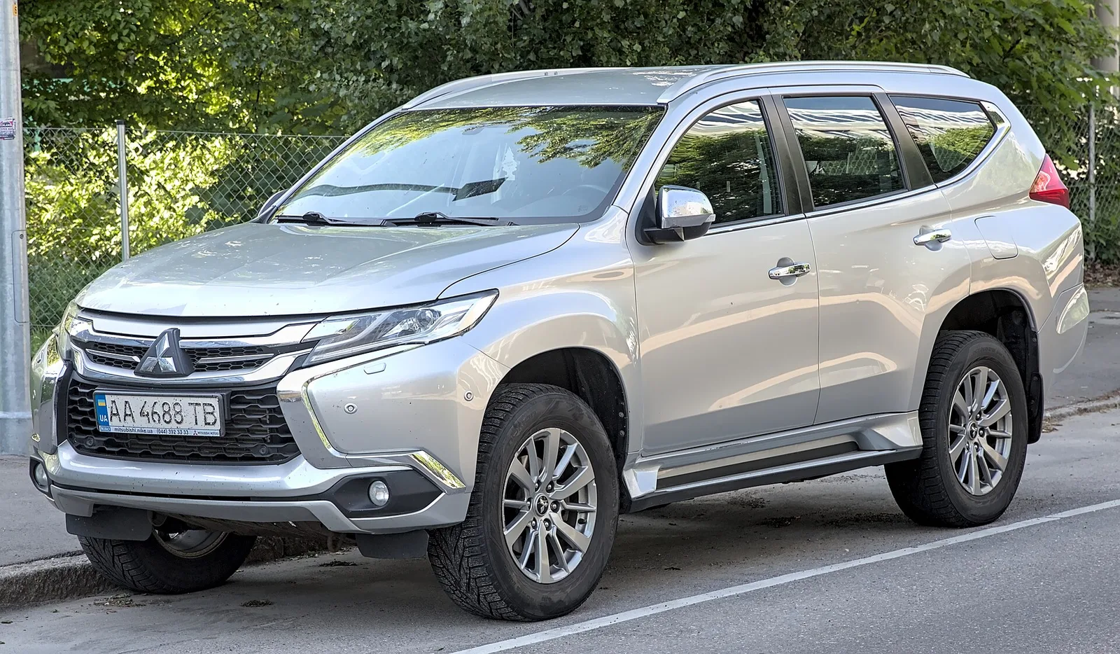 "RAV4 잡을 형과 경차 동생이 같이 나온다"… 파제로가 가족이 됩니다