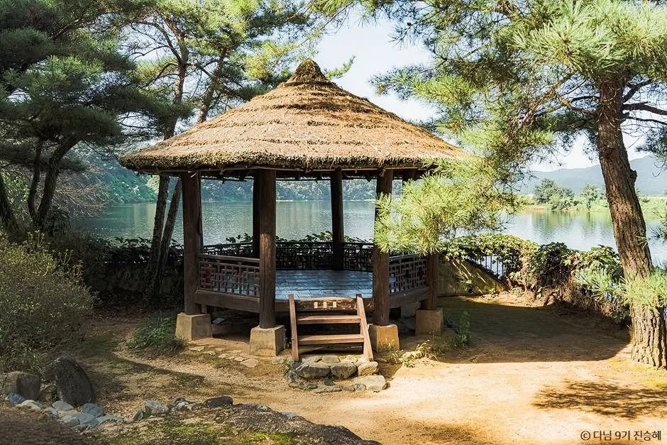 경천대 무우정 초가 정자