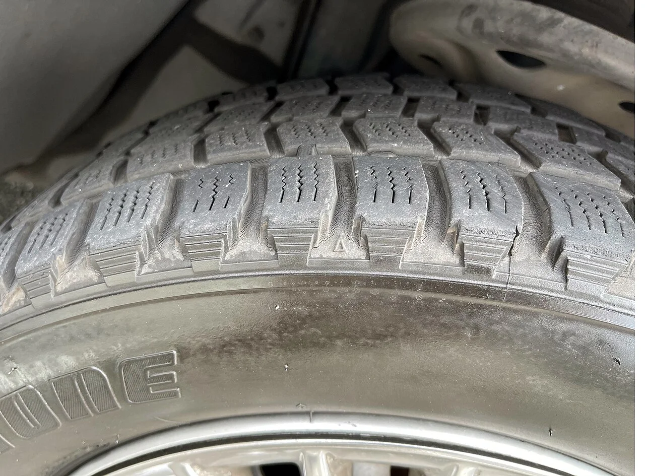 "225/45R17 91W"… 이 여덟 자를 모르면 엉뚱한 타이어를 삽니다