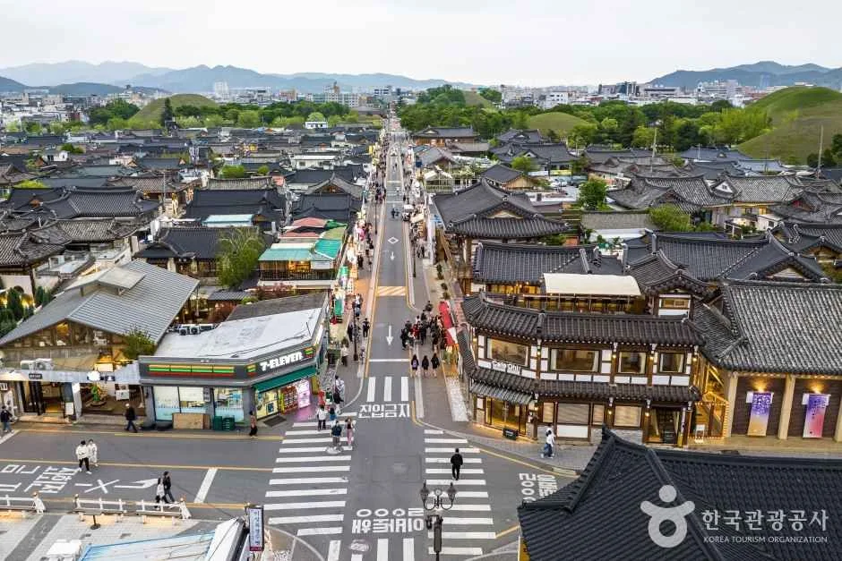 "주차하고 나면 이미 반나절"… 경주에서 차를 어디에 둘 것인가